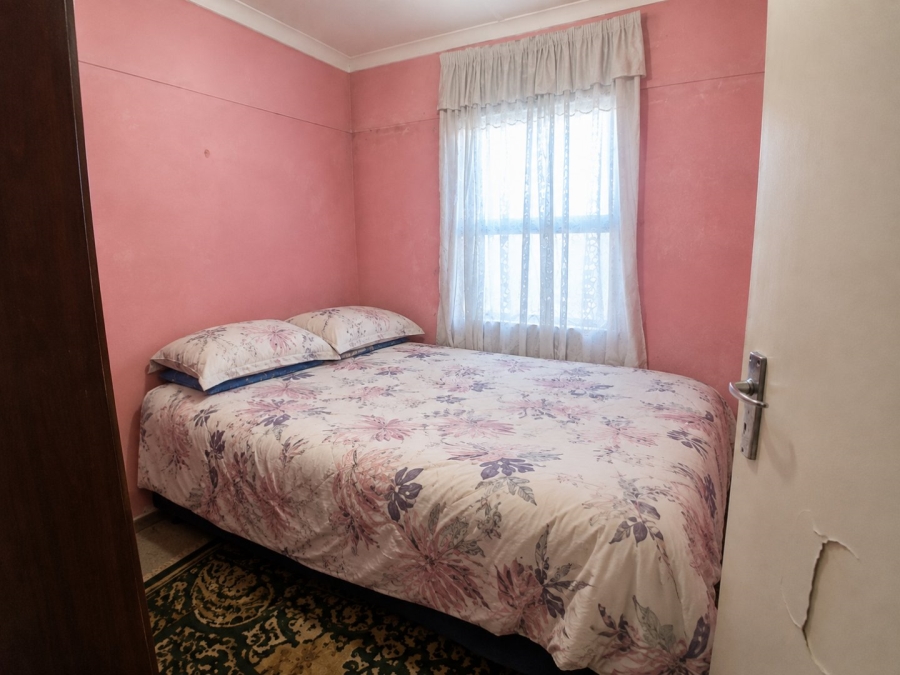 2 Bedroom Property for Sale in Forest Village Western Cape